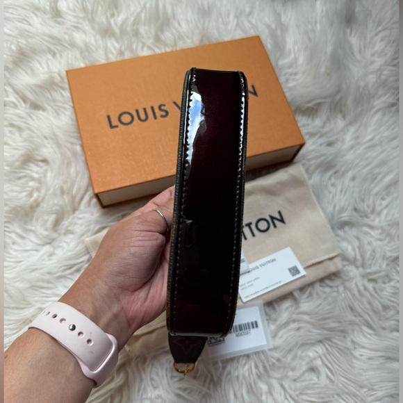 Louis Vuitton Brand New Mini Pochette!! - Picture 8 of 9